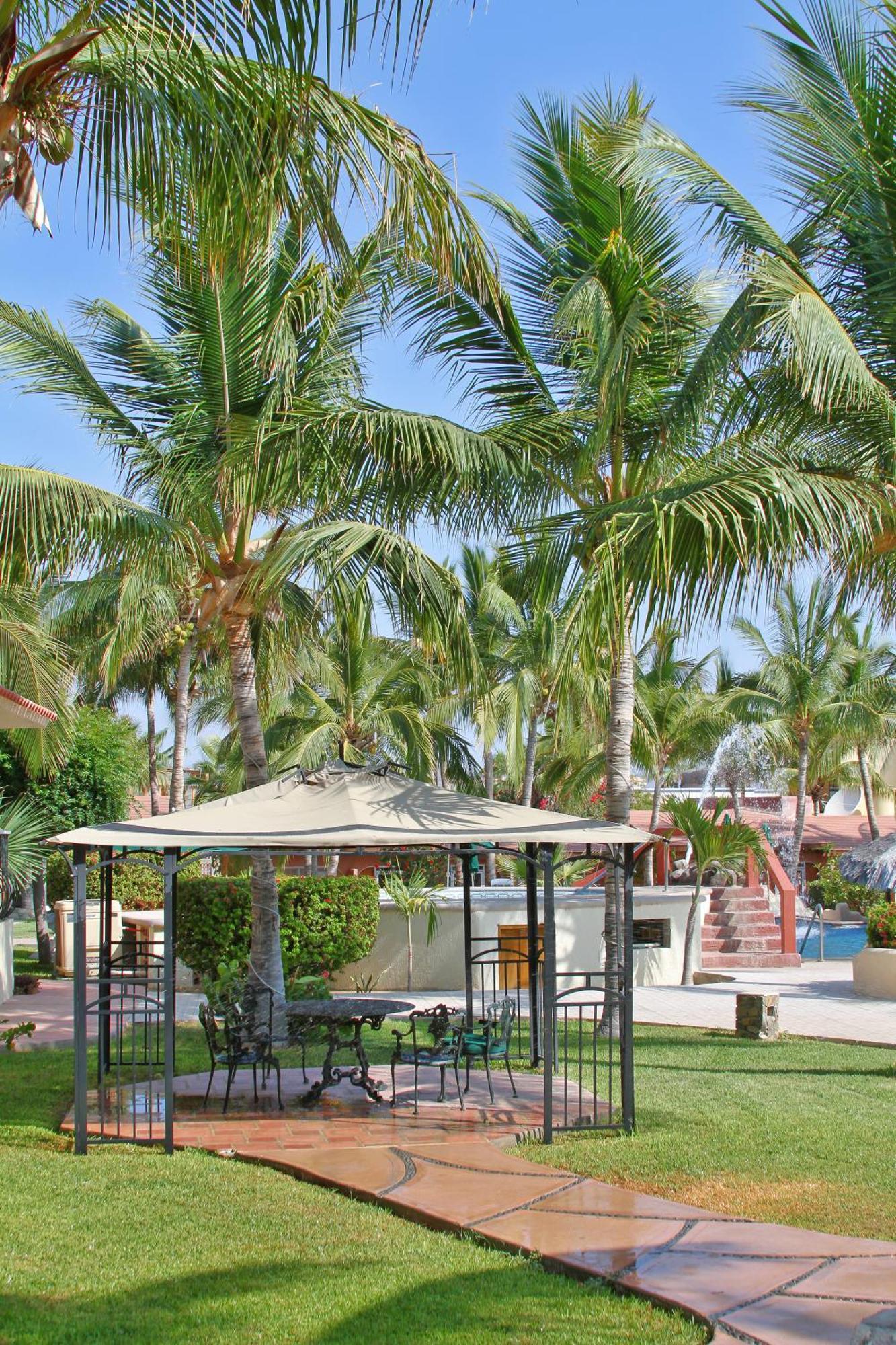 Buena Vista Oceanfront & Hot Springs Resort Буэнависта Экстерьер фото