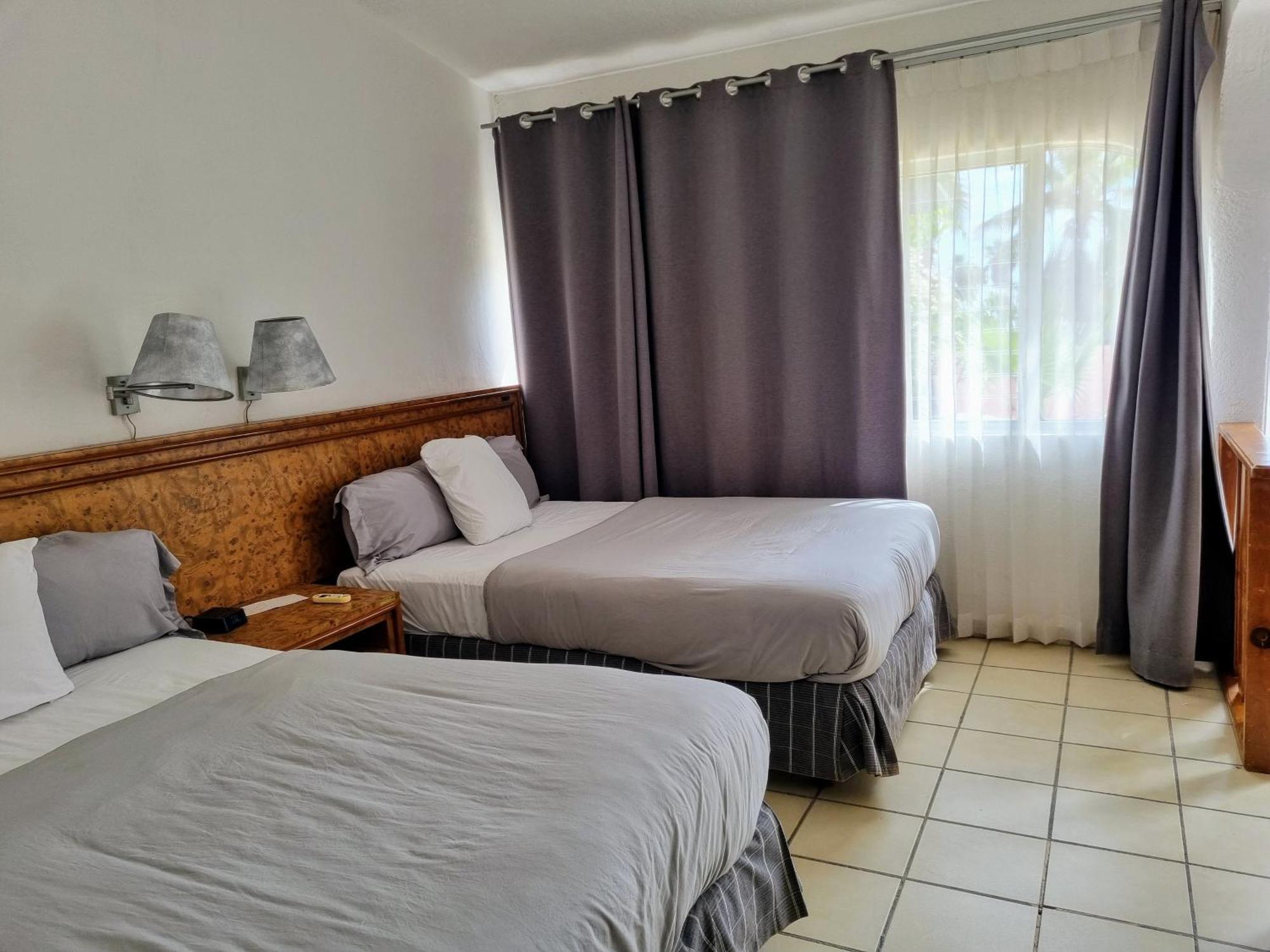 Buena Vista Oceanfront & Hot Springs Resort Буэнависта Экстерьер фото